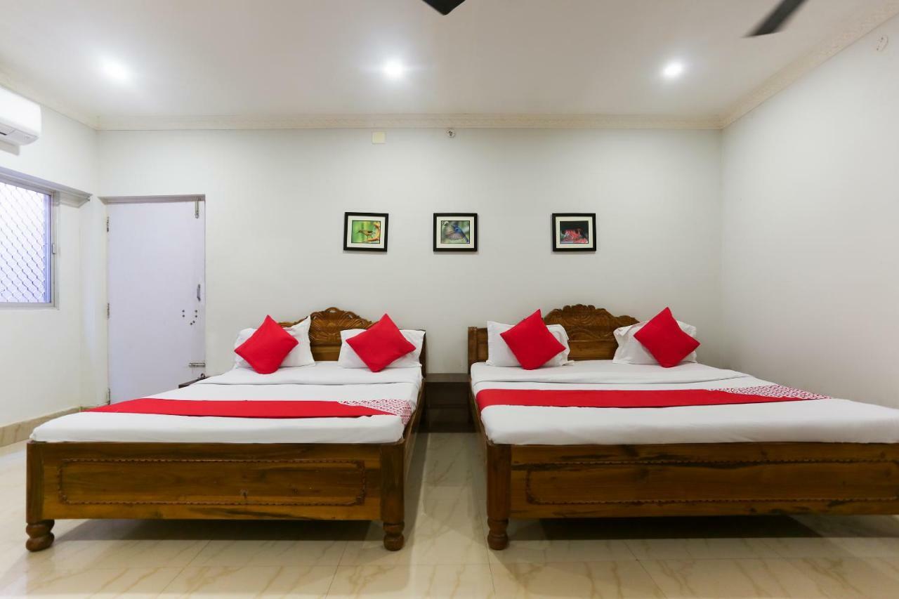 Raghunandan Residency Hotel *