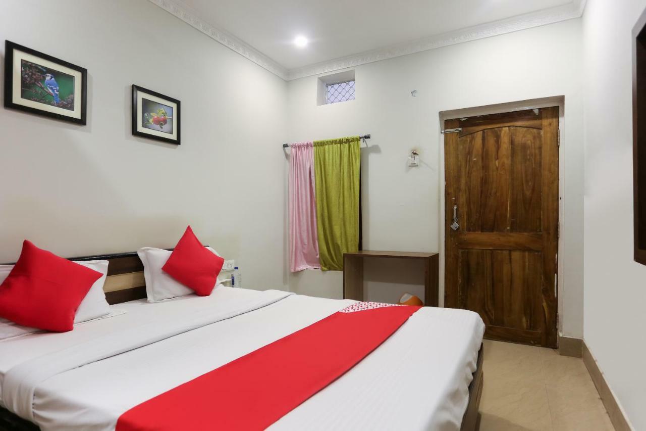 Raghunandan Residency Hotel *
