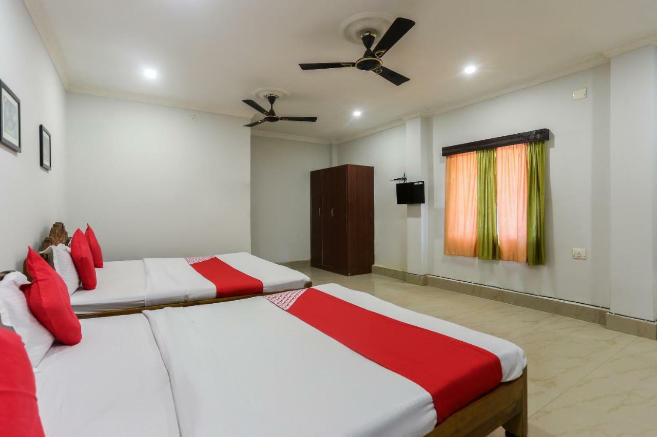 Raghunandan Residency Hotel *