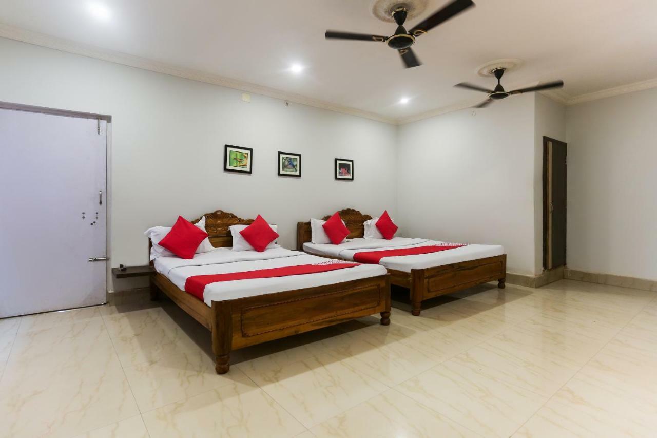 Hotel Raghunandan Residency *